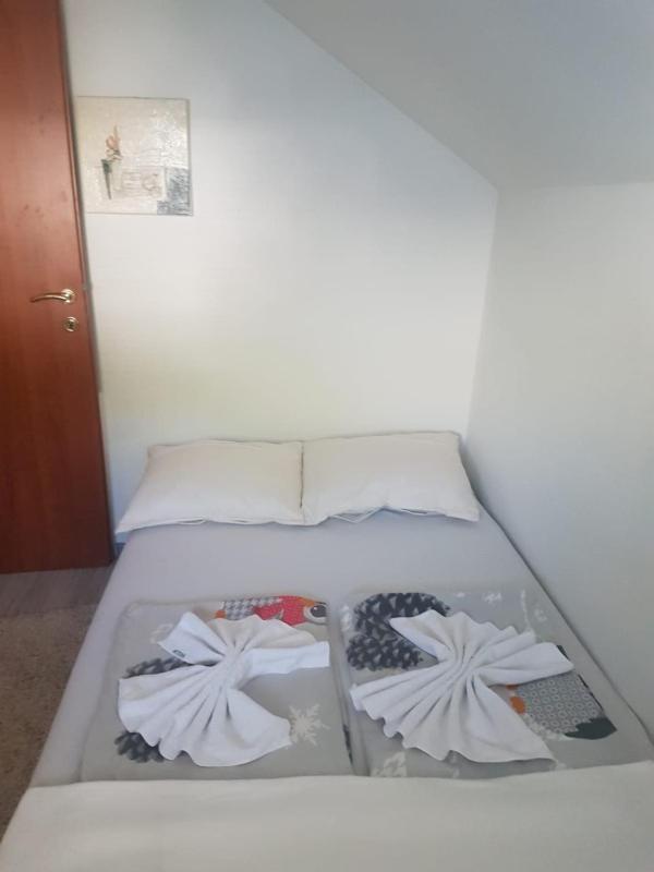 Apartman Salus Tuzla Eksteriør bilde
