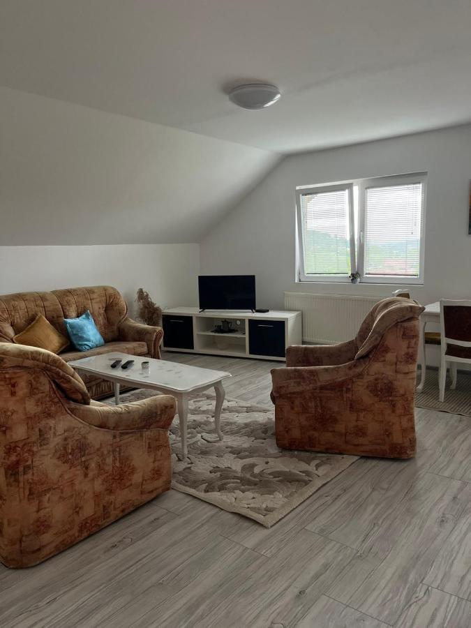 Apartman Salus Tuzla Eksteriør bilde